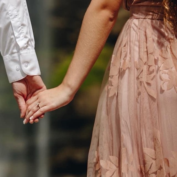 Engagement dress - Picture 6 of 8